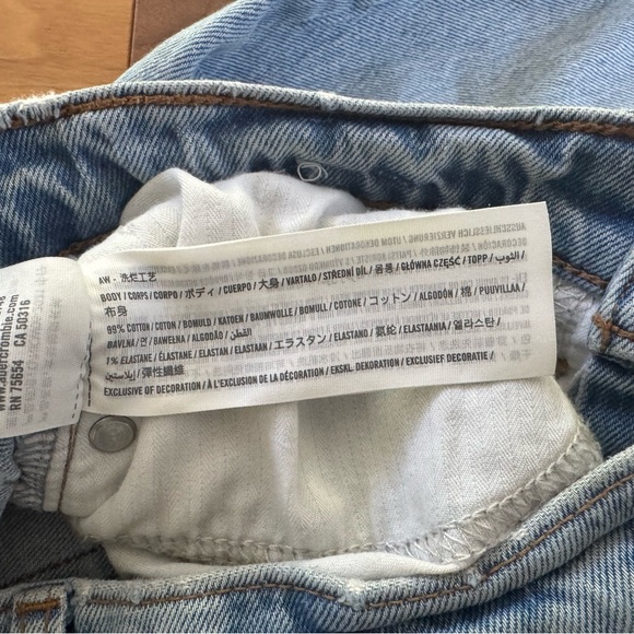 Abercrombie & Fitch The 90s Relaxed Jean High Rise 26 / 2 S - Picture 8 of 14